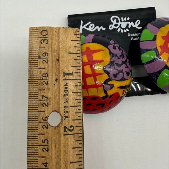 Vintage Clip On Earrings Ken Done 1980s Hand Painted Wood Round Bright Abstract - Picture 7 of 7